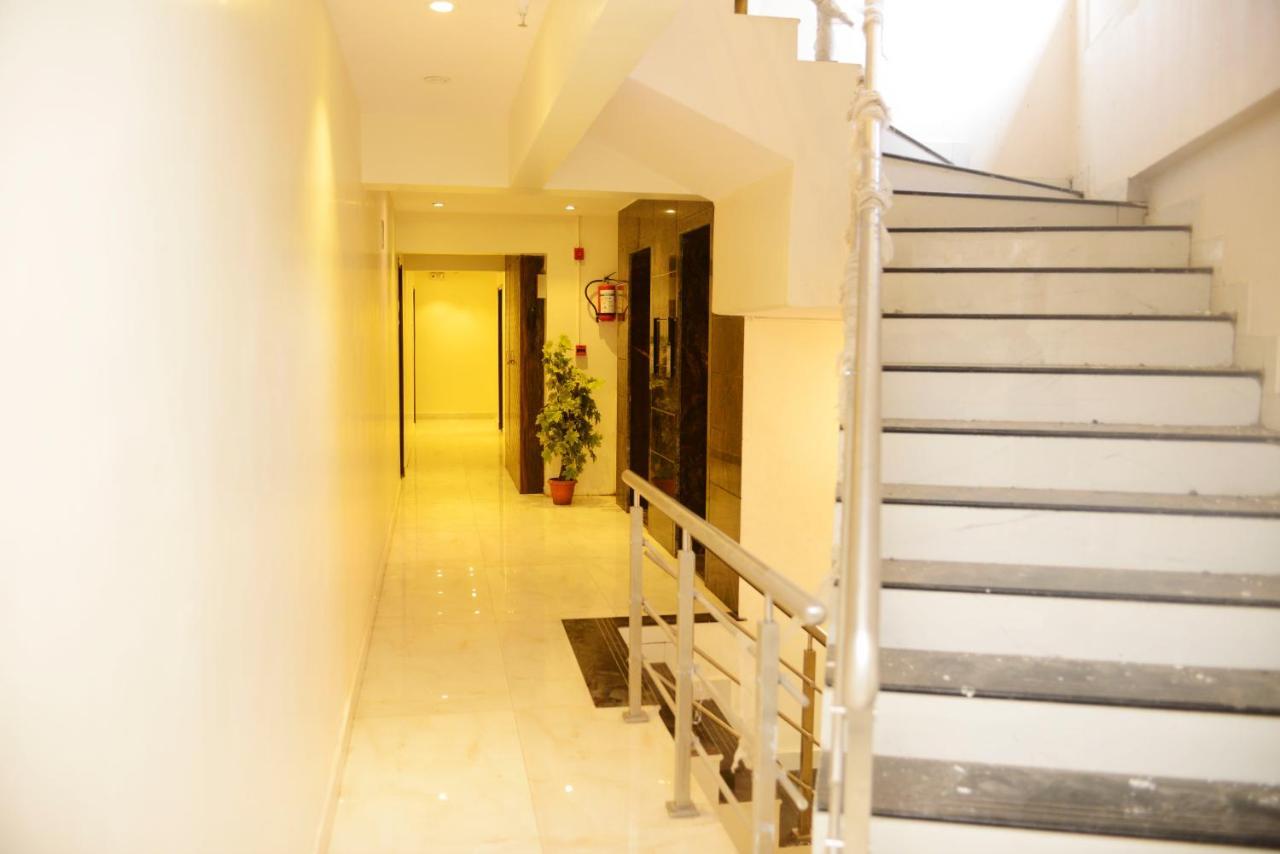 Hotel Ashyana - Near To Grant Road Station Mumbai Exterior foto